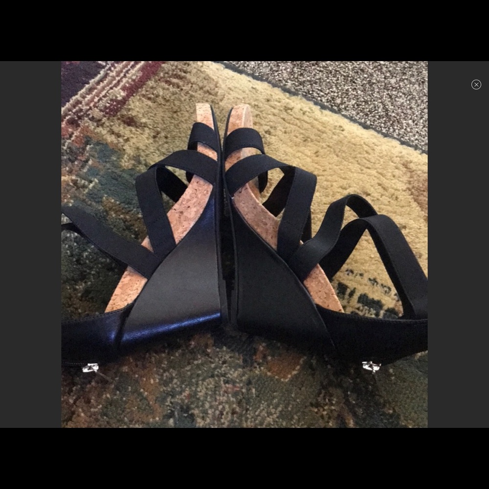 Jessica Simpson wedges